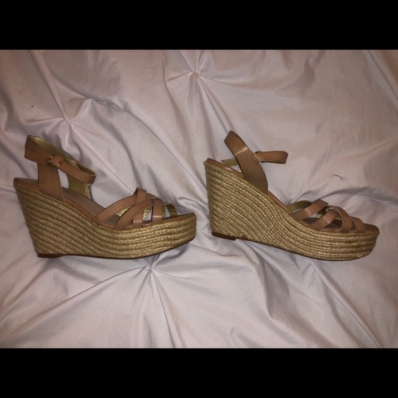 Arizona tan wedges - Picture 2 of 6